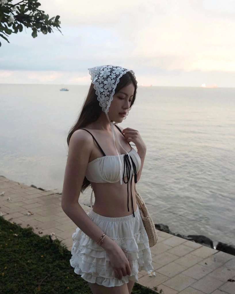 Thời trang khoe body của bạn gái hieuthuhai