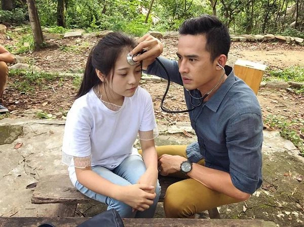 tình địch cao tay khiến nhã phương cứng họng là người xinh đẹp đến mức nào