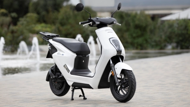 Tôi cực sốc khi nghe tin xe máy điện yamaha sẽ do honda sản xuất