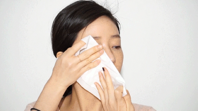 Top 5 loại giấy tẩy trang vừa tiện vừa rẻ không thể thiếu khi đi du lịch ngày hè