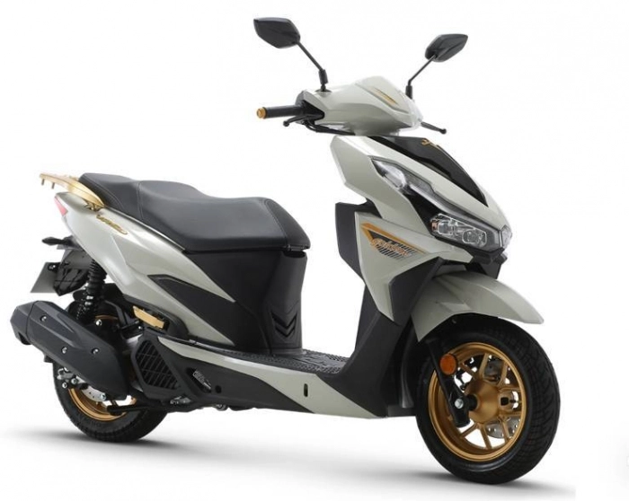 Trang bị hấp dẫn cùng với giá rẻ mẫu xe tay ga vsr hứa hẹn làm mưa làm gió nếu đem về việt nam
