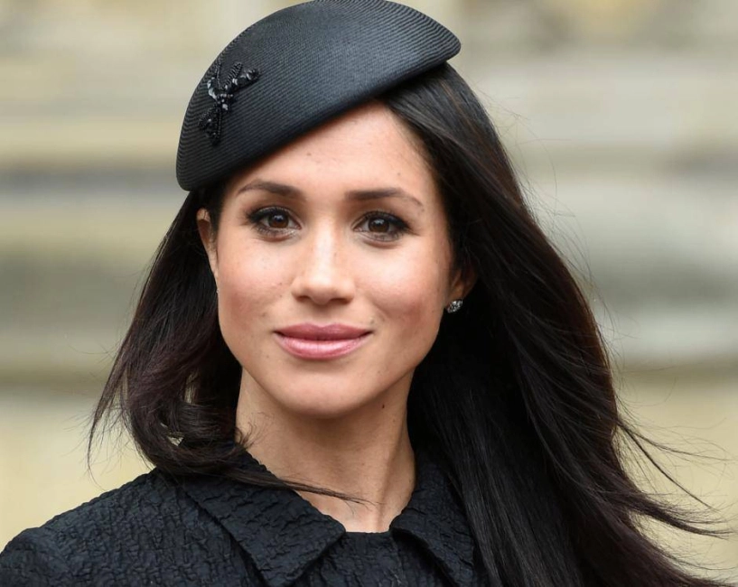 Vì sao cả công nương meghan markle lẫn lý nhã kỳ lại mê mệt màu son này đến vậy