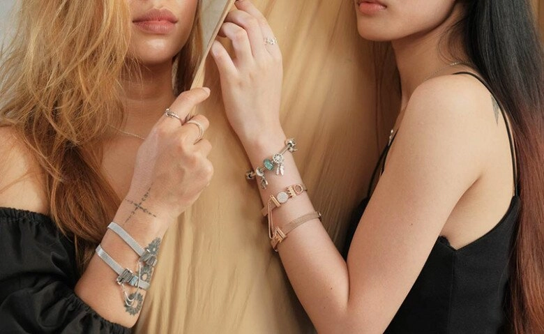 Vì sao người xưa dặn đeo vàng ngọc tay trái bạc tay phải bí quyết vừa sang đẹp vừa giàu có chính là đây