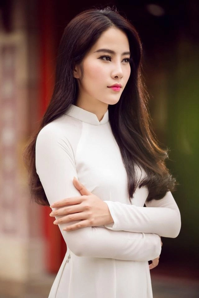 Vừa khoe giảm cân thành công nam em lại bị lộ gương mặt tròn trĩnh và thân hình 34 khúc