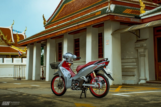 Wave 125i độ đẳng cấp của biker thái - hướng đến sắc đỏ để làm nổi tông màu xám