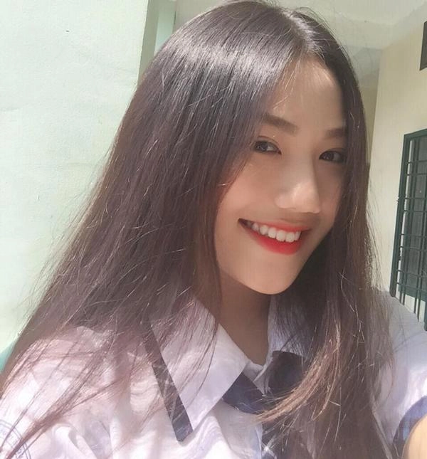 Xuất hiện cô nàng triệu vy bản sao đẹp hơn cả bản chính khiến ai cũng nao lòng