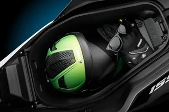 Yamaha aerox 2024 trình làng phiên bản mới xuất hiện nâng cấp trang bị