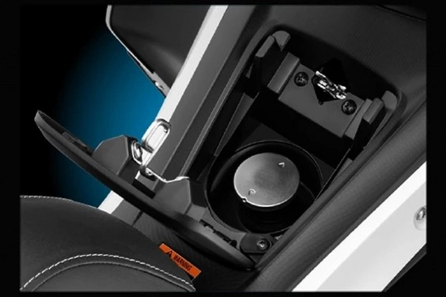 Yamaha aerox 2024 trình làng phiên bản mới xuất hiện nâng cấp trang bị