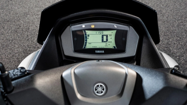 Yamaha nmax 2024 vừa ra mắt phiên bản mới với giá bán choáng ngợp 120 triệu đồng