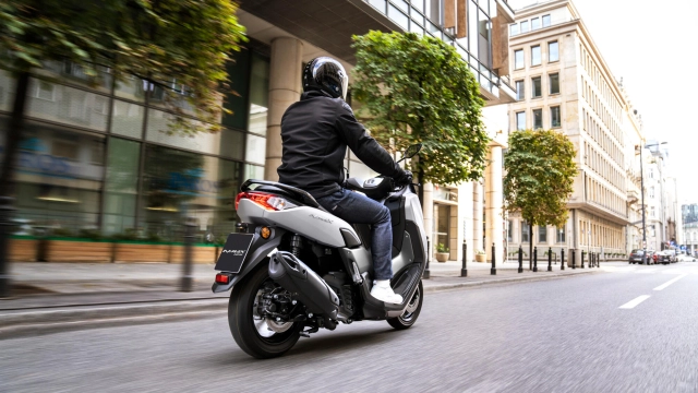 Yamaha nmax 2024 vừa ra mắt phiên bản mới với giá bán choáng ngợp 120 triệu đồng