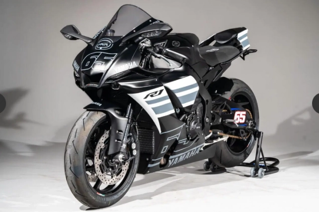 Yamaha r1 jonathan rea replica và winter test hiện đã có sẵn với số lượng giới hạn 65 chiếc