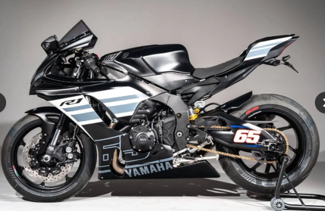 Yamaha r1 jonathan rea replica và winter test hiện đã có sẵn với số lượng giới hạn 65 chiếc