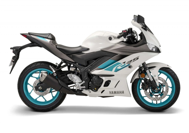 Yamaha r25 2024 ra mắt màu mới tại thị trường cho malaysia
