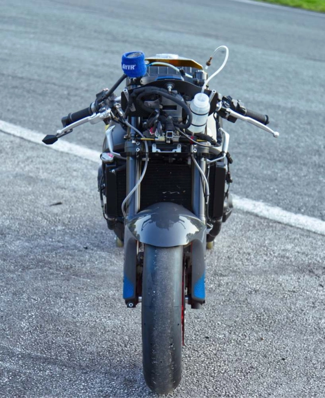 Yamaha r9 concept hoàn thiện sau 2 năm chờ đợi