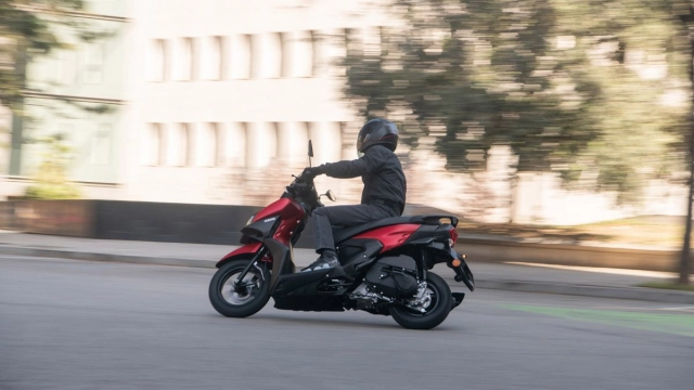 Yamaha tung ra mẫu xe xăng lai điện tối tân sở hữu ngoại hình khác biệt số đông