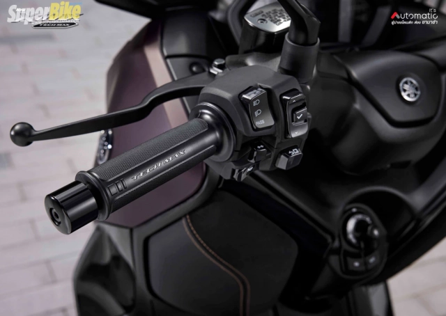 Yamaha xmax 300 2024 tech max ra mắt được trang bị sẵn phuộc ohlins