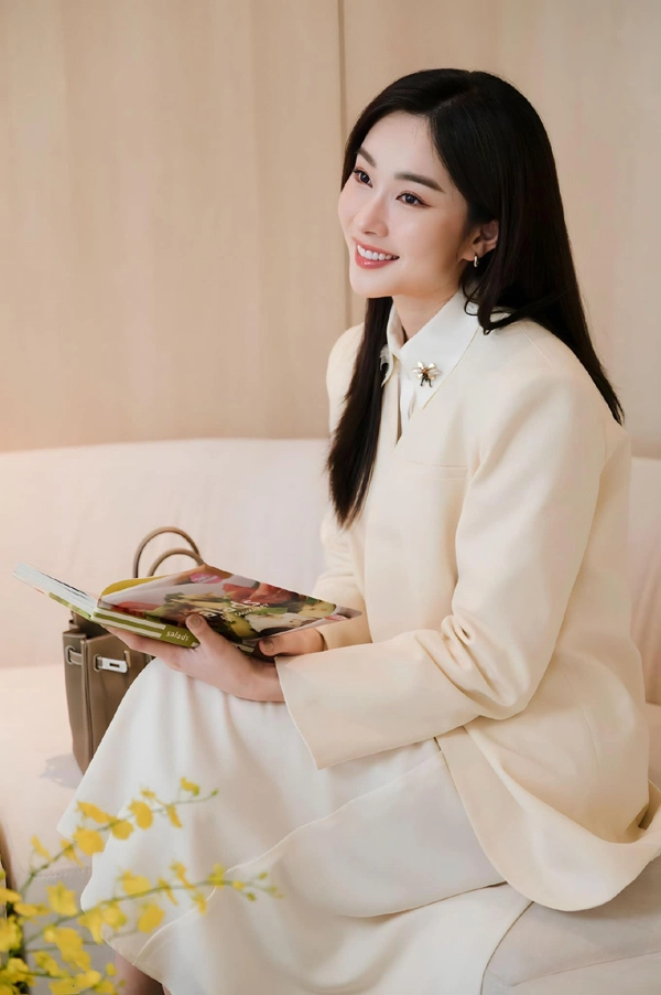 12 năm đăng quang hoa hậu việt nam đặng thu thảo vẫn giữ da trẻ đẹp cách chăm sóc da kỹ càng