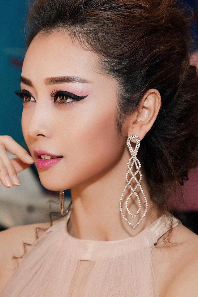 13 năm vào showbiz với sóng gió tình trường mỹ nhân này không hổ danh là hoa hậu châu á