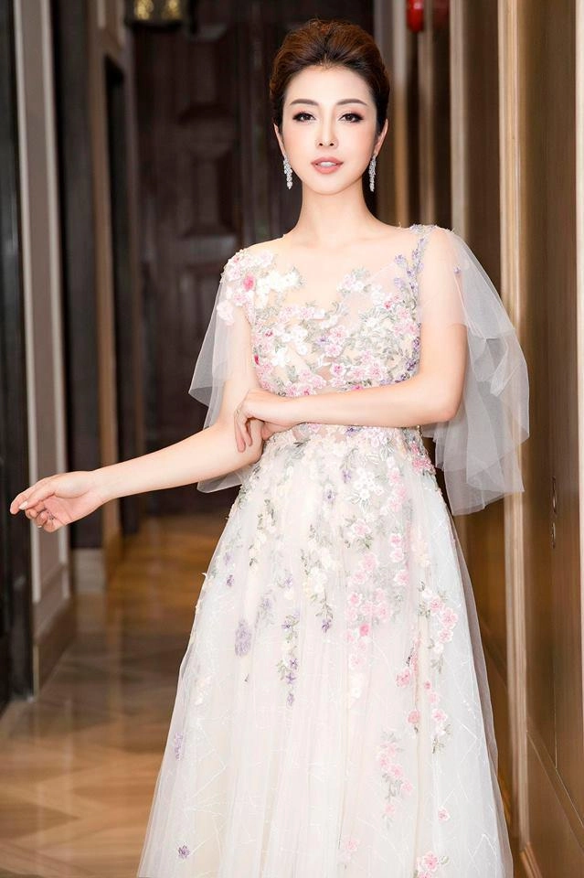 13 năm vào showbiz với sóng gió tình trường mỹ nhân này không hổ danh là hoa hậu châu á
