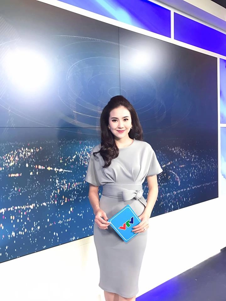 4 biên tập viên xứng đáng được khen mặc đẹp nhất làng báo việt