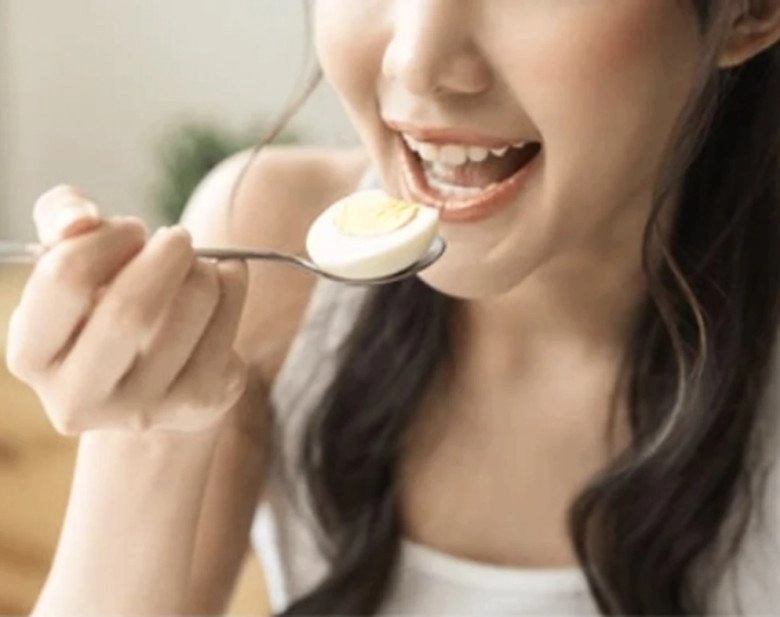 5 món ăn sáng khiến vòng hai ngày một kém thon gọn chị em nên thay đổi ngay