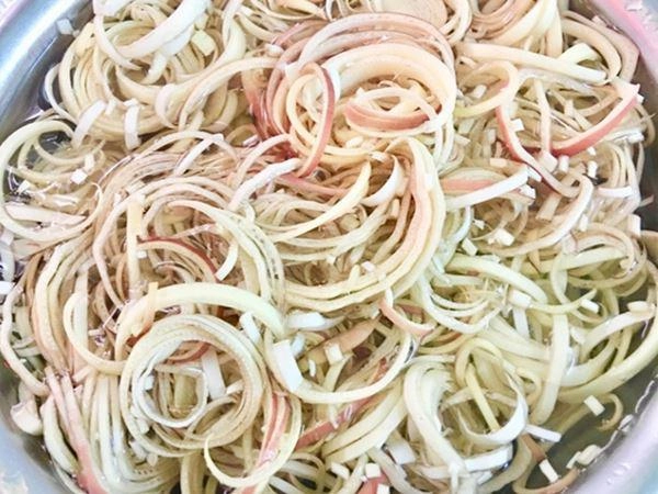 6 cách làm nộm tai heo để chị em tha hồ bung lụa cho ngày nắng