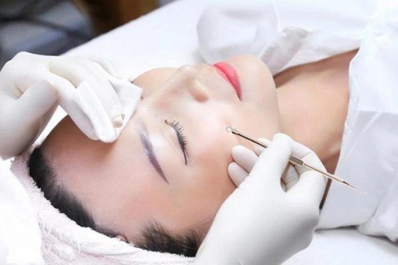 Ai mắc 6 thói quen này có thể khiến da mụn trầm trọng hơn đáng tiếc nhiều người không biết để chữa sớm
