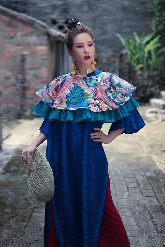 Angela phương trinh cực sexy đối lập hoa hậu thu hoài mộng mị với áo dài