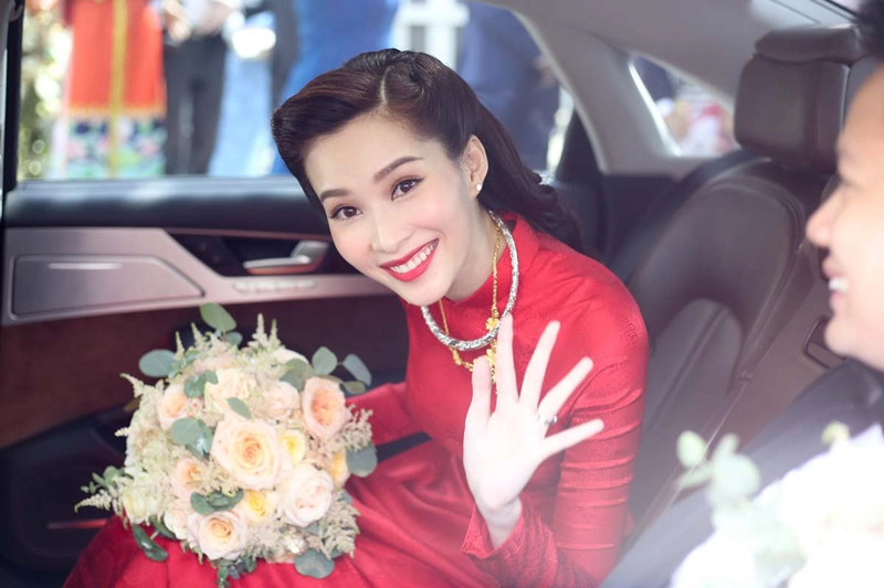 Áo dài ngày cưới của những người đẹp tăng thanh hà thu thảo thủy tiên có gì khác lạ
