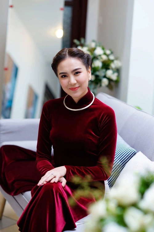 Áo dài ngày cưới của những người đẹp tăng thanh hà thu thảo thủy tiên có gì khác lạ