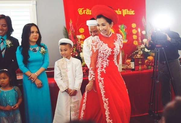 Áo dài ngày cưới của những người đẹp tăng thanh hà thu thảo thủy tiên có gì khác lạ