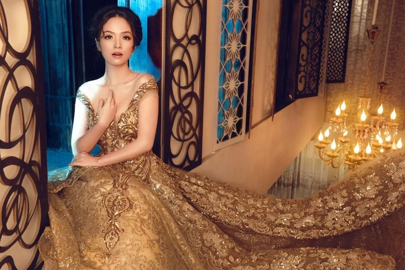 Bà mẹ hai con đan lê bất ngờ làm cô dâu của trai trẻ