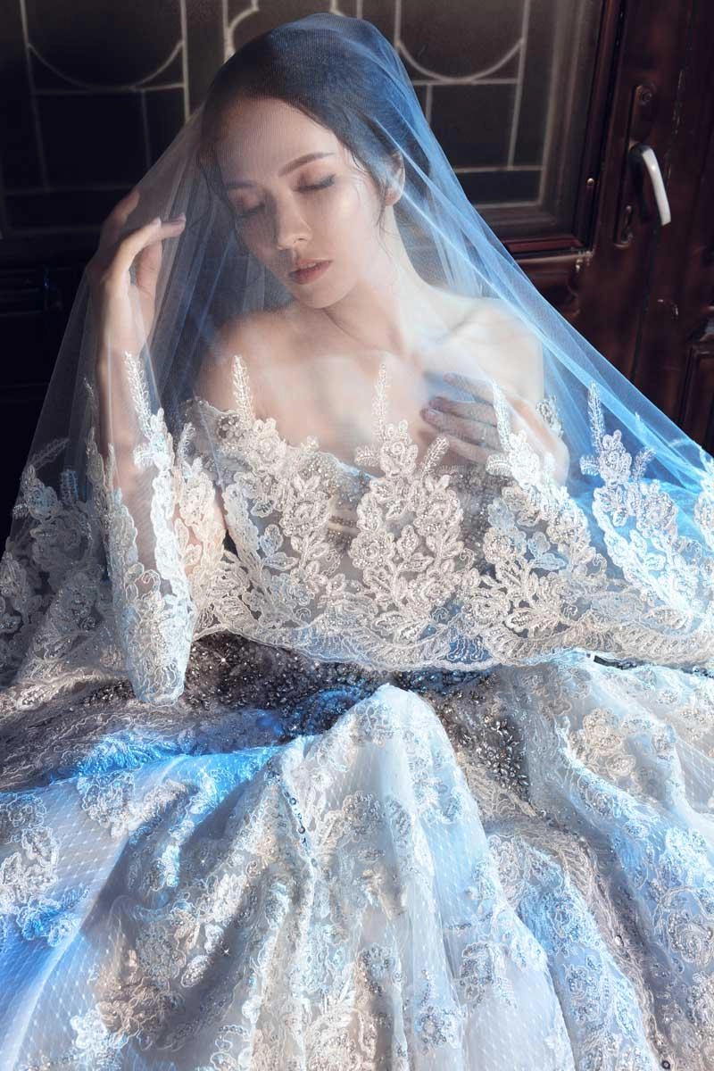 Bà mẹ hai con đan lê bất ngờ làm cô dâu của trai trẻ
