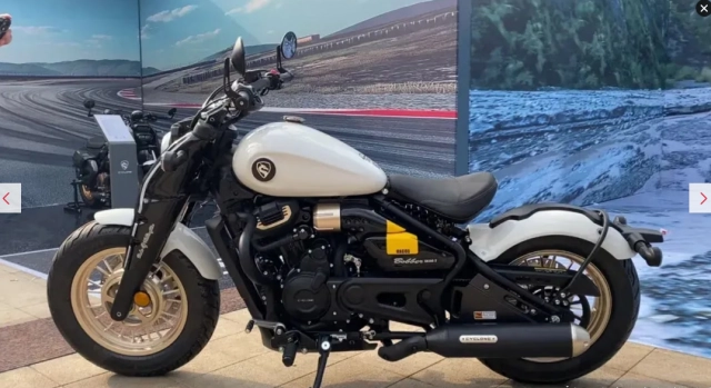 Bản sao triumph bobber từ đối tác piaggio-zongshen bất ngờ xuất hiện