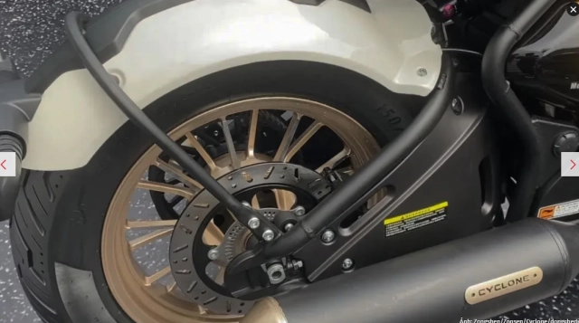 Bản sao triumph bobber từ đối tác piaggio-zongshen bất ngờ xuất hiện