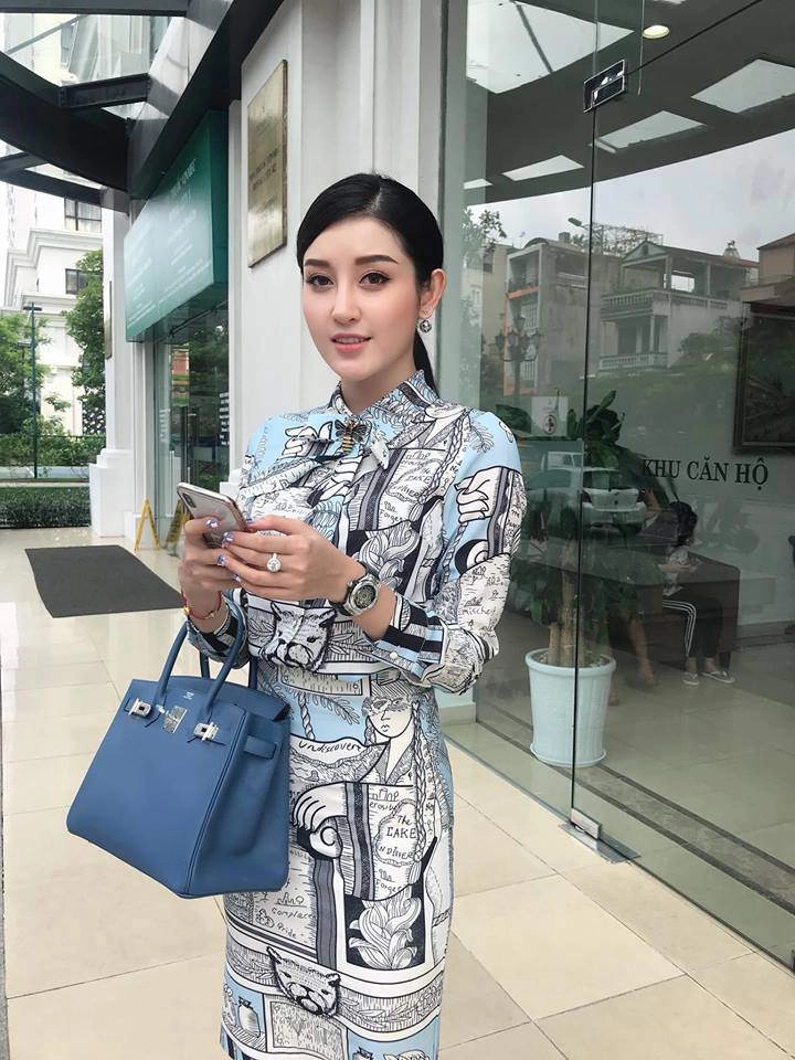 Bản tin hoa hậu thí sinh hoa hậu vn phía bắc dọn rác vẫn không ngừng đẹp