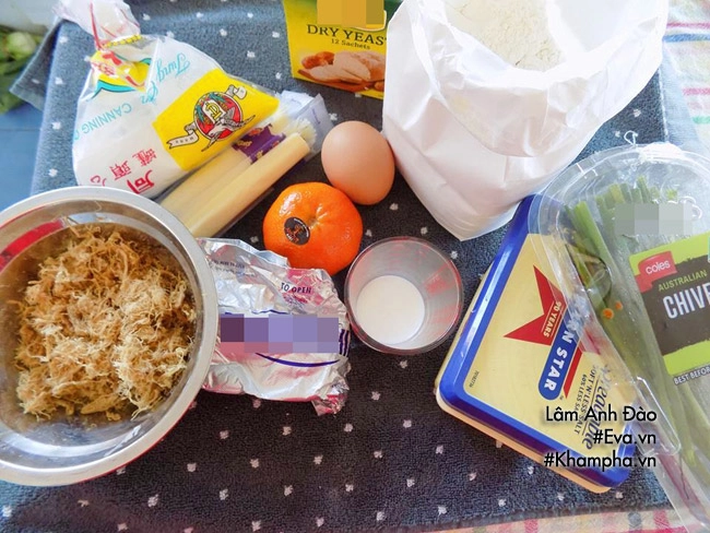 Bánh mì phô mai chảy món ăn siêu hot hóa ra chỉ làm như thế này