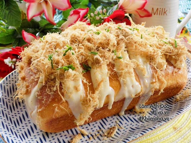 Bánh mì phô mai chảy món ăn siêu hot hóa ra chỉ làm như thế này