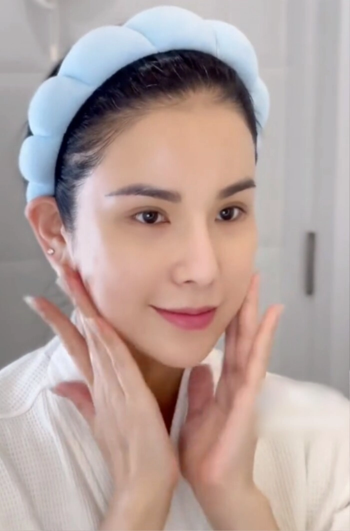 Bất ngờ với công thức dưỡng trắng da tại nhà của hội mỹ nhân việt khi chỉ dùng 2 loại bột giá rẻ