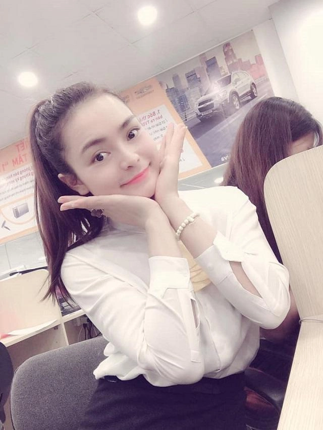 Bất ngờ với dung mạo của cô gái hot nhất hôm nay vì không ghép đôi với trai ki bo