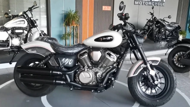 Benda chinchilla 550 cvt - mẫu bobber trung quốc với động cơ v2 và số tự động