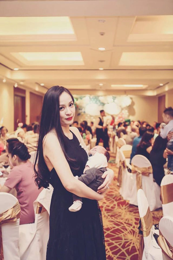 Bí mật mặc đẹp dễ như ăn kẹo của bà mẹ hà nội 3 con đi đến đâu là được khen ở đó