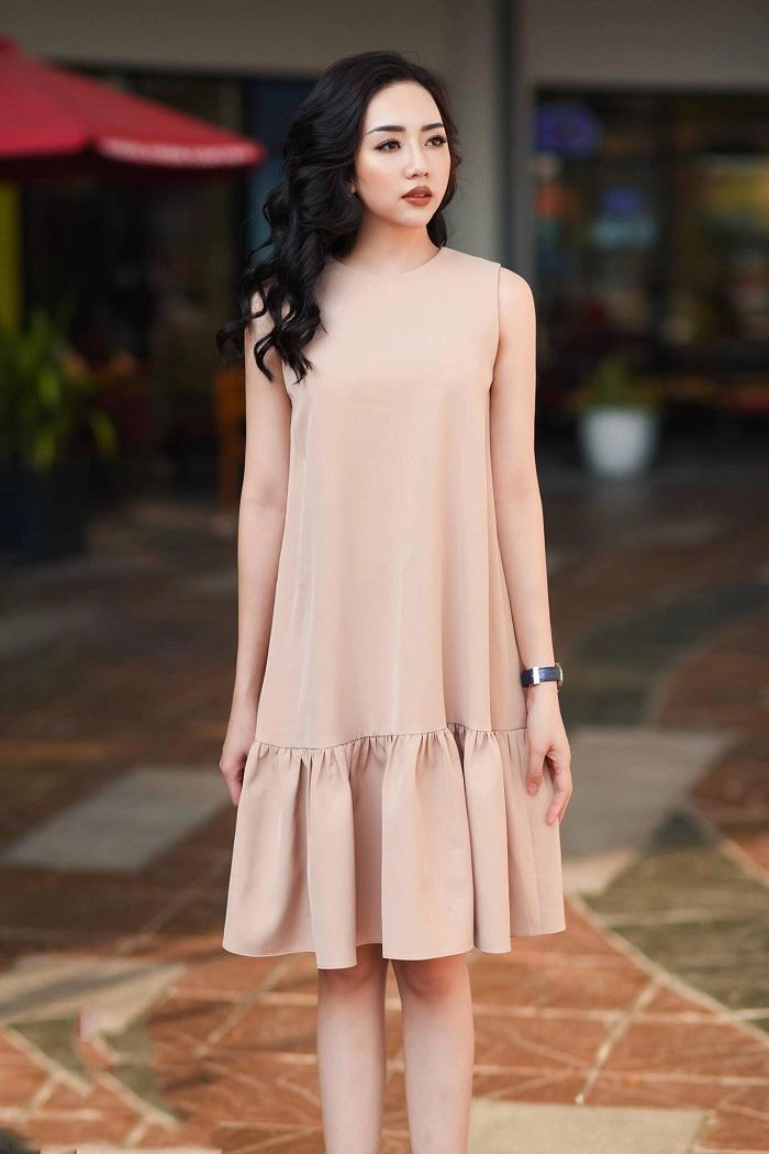 Biến chân ngắn đùi cột đình trở nên thon gọn nhờ những kiểu đầm công chúa sau