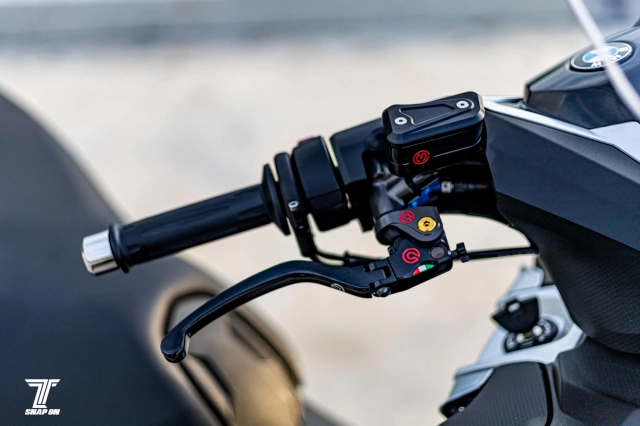 Bmw c650 độ phong cách racing với dàn trang bị billet vô cùng chất lượng