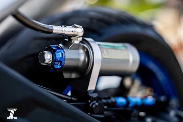 Bmw c650 độ phong cách racing với dàn trang bị billet vô cùng chất lượng