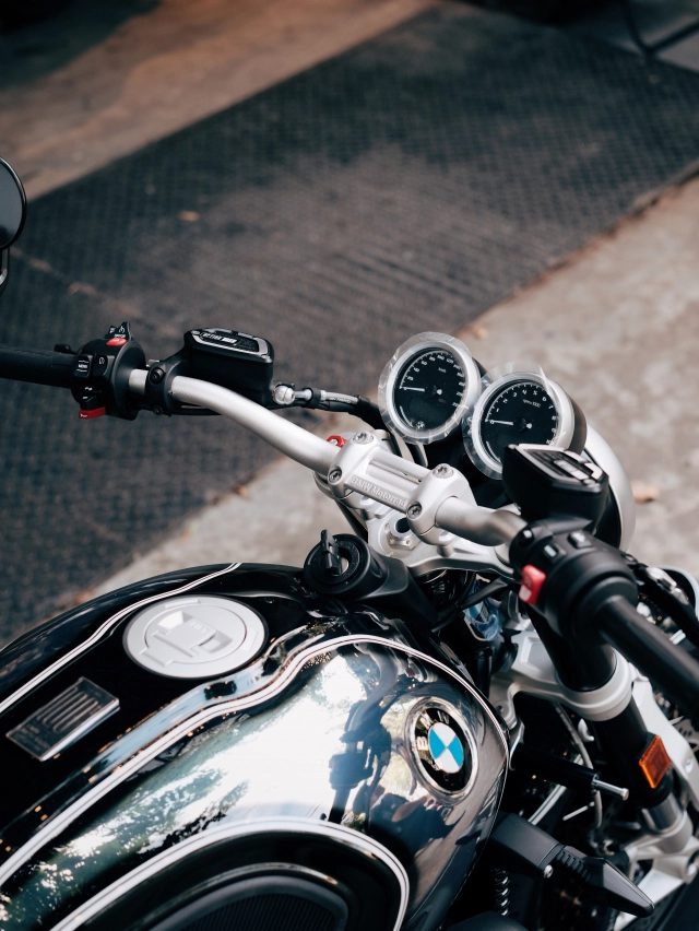 Bmw rninet bản kỷ niệm 100 năm về việt nam với giá gần 1 tỷ đồng