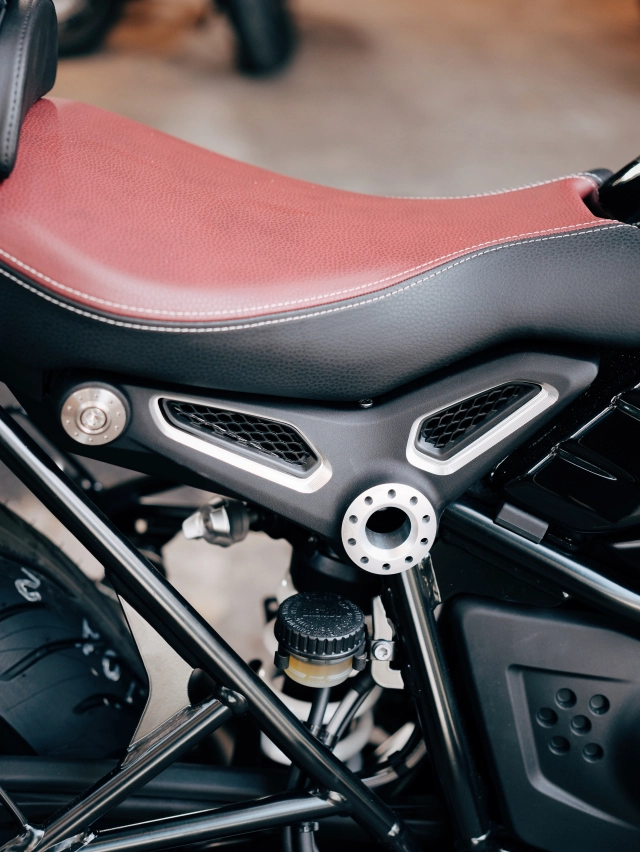 Bmw rninet bản kỷ niệm 100 năm về việt nam với giá gần 1 tỷ đồng