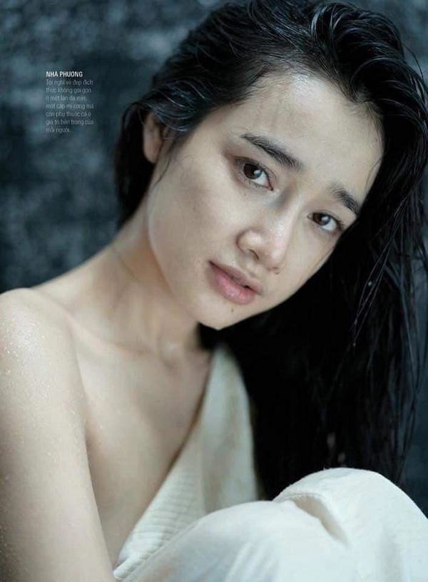 Bỏ instagram đến mọc rêu nhã phương tái xuất hậu sinh con với nhan sắc không tưởng