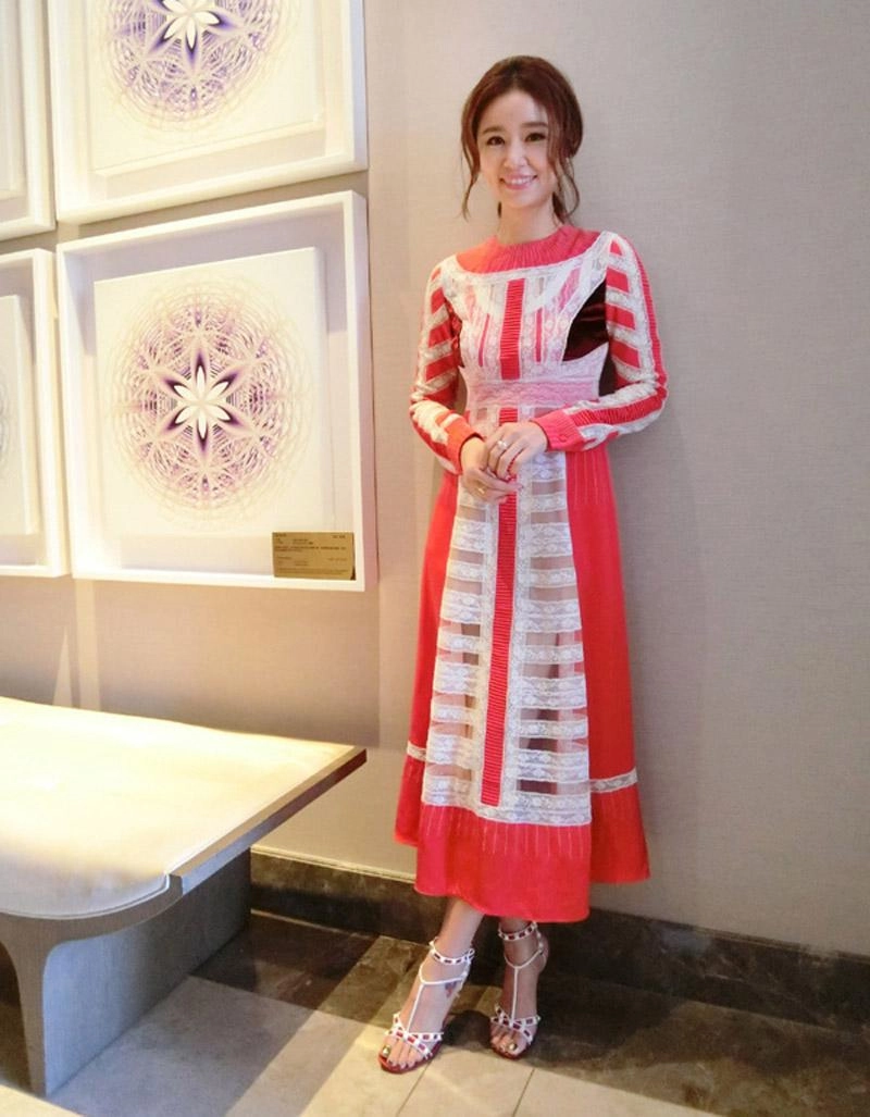 Các gái một con trông mòn con mắt còn không học ngay gu thời trang của lâm tâm như