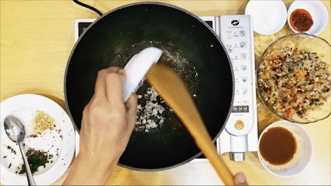 Cách làm bánh tráng lụi chấm mắm me chuẩn hương vị tây nguyên